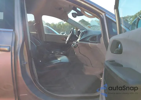 2018 Chrysler Pacifica Touring L from USA, damaged, VIN 2C4RC1BG3JR115584